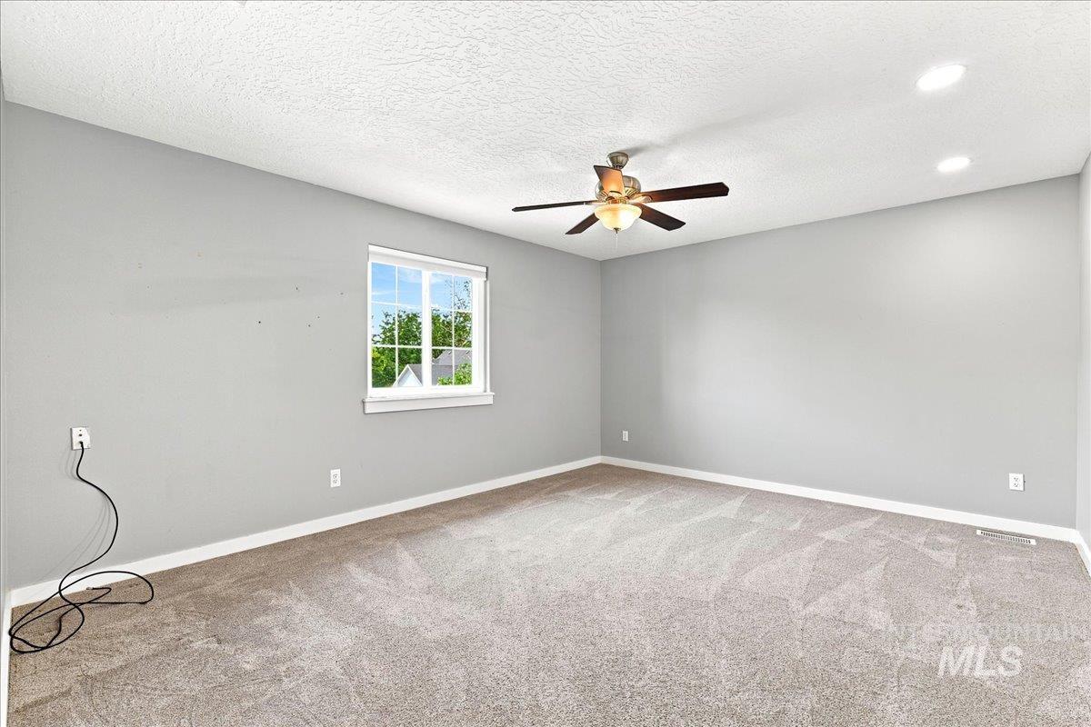 1760 N Bisque Avenue, Kuna, Idaho 83634, 5 Bedrooms, 2.5 Bathrooms, Residential For Sale, Price $549,000, 98987288