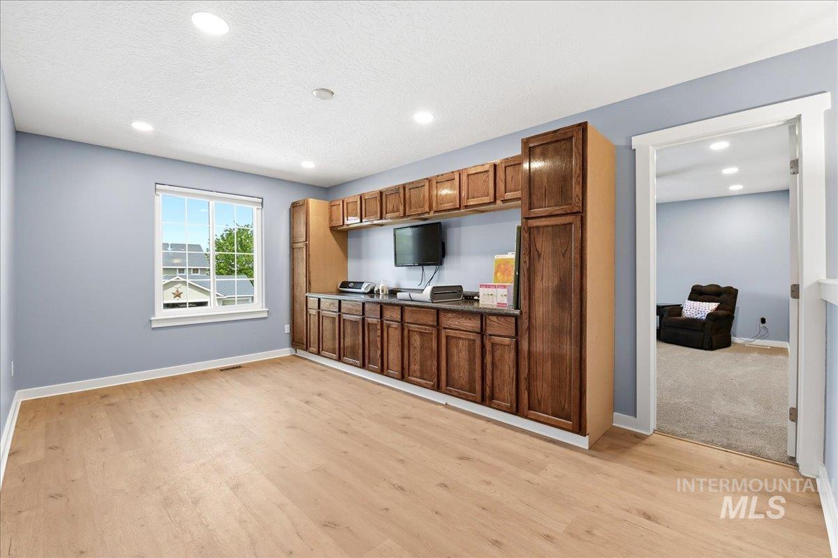 1760 N Bisque Avenue, Kuna, Idaho 83634, 5 Bedrooms, 2.5 Bathrooms, Residential For Sale, Price $585,000, 98987288