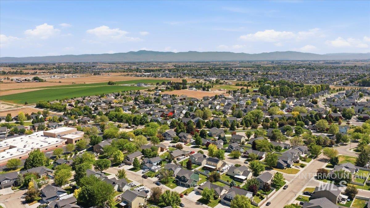 1760 N Bisque Avenue, Kuna, Idaho 83634, 5 Bedrooms, 2.5 Bathrooms, Residential For Sale, Price $549,000, 98987288