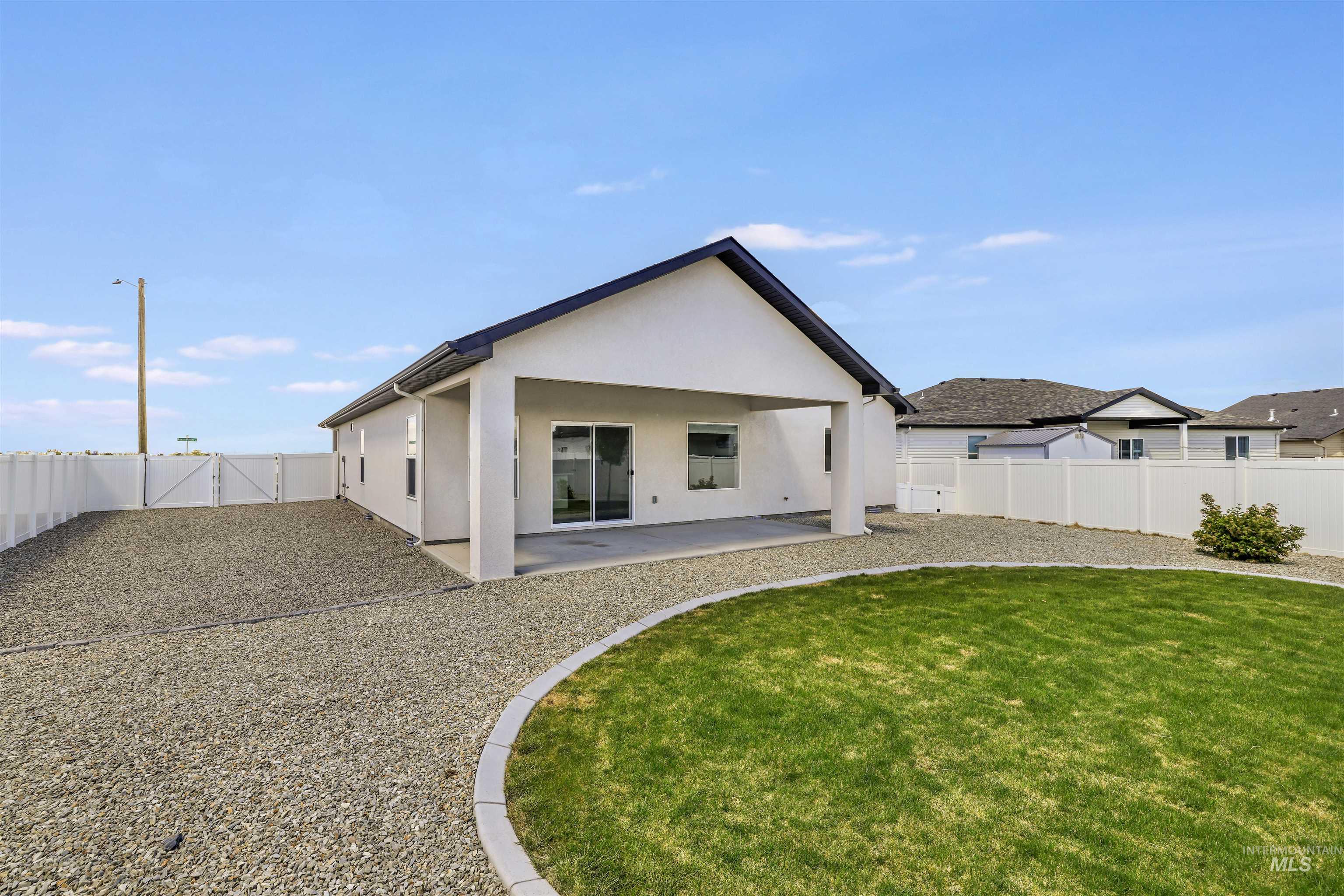 1275 Frank Henry Road, Twin Falls, Idaho 83301, 3 Bedrooms, 2 Bathrooms, Residential For Sale, Price $435,000, 98987289