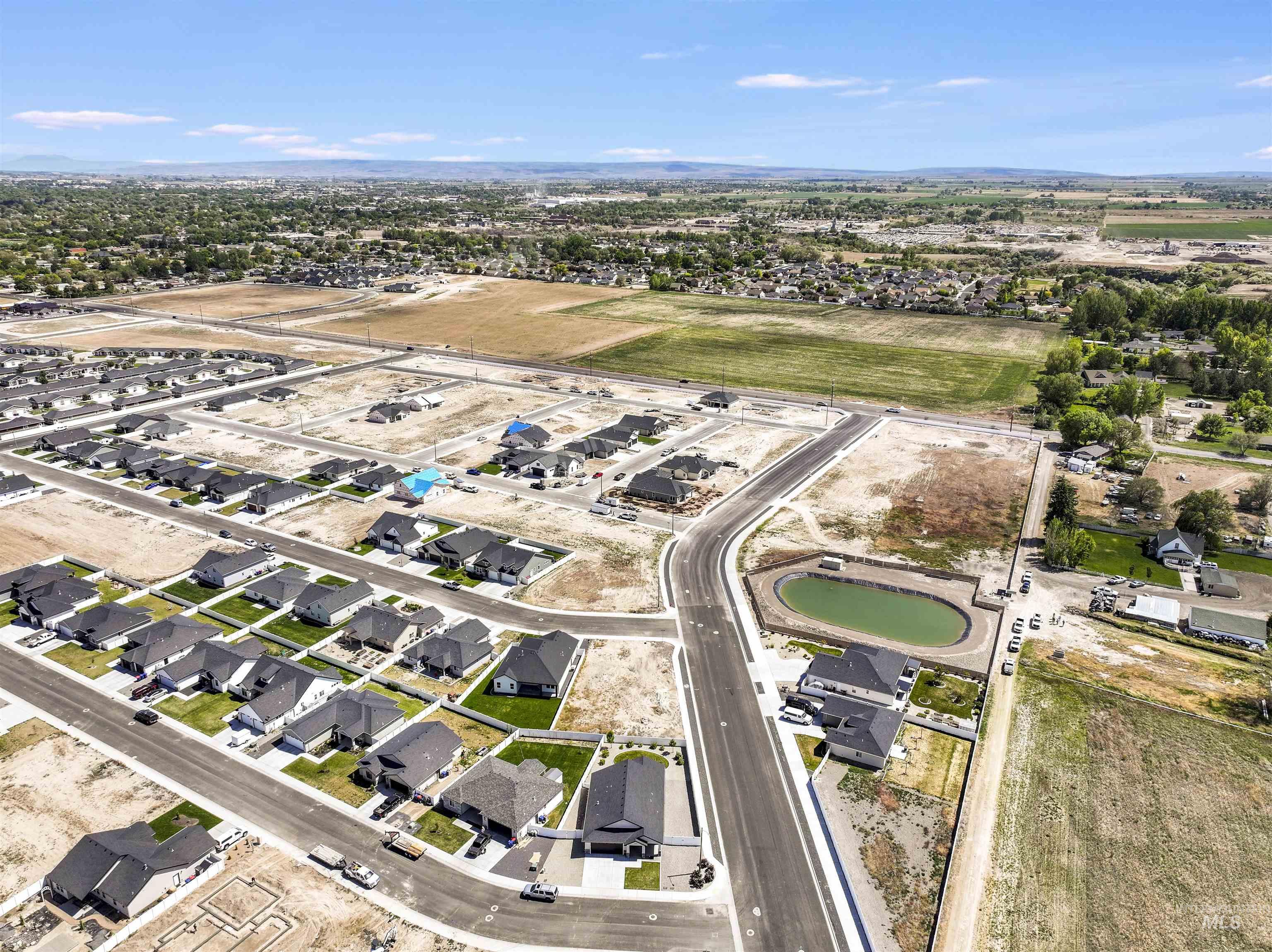 1275 Frank Henry Road, Twin Falls, Idaho 83301, 3 Bedrooms, 2 Bathrooms, Residential For Sale, Price $435,000, 98987289