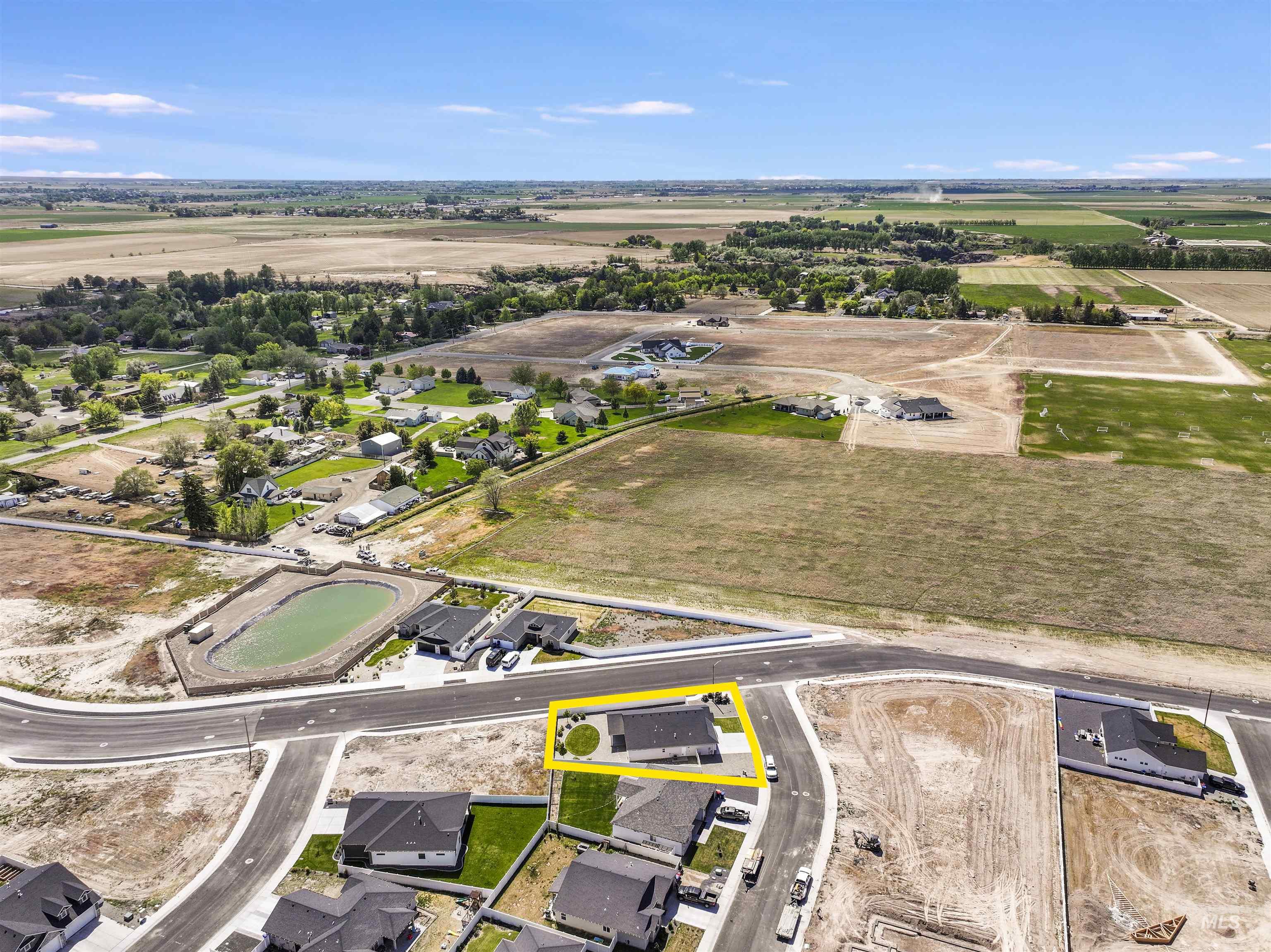 1275 Frank Henry Road, Twin Falls, Idaho 83301, 3 Bedrooms, 2 Bathrooms, Residential For Sale, Price $435,000, 98987289