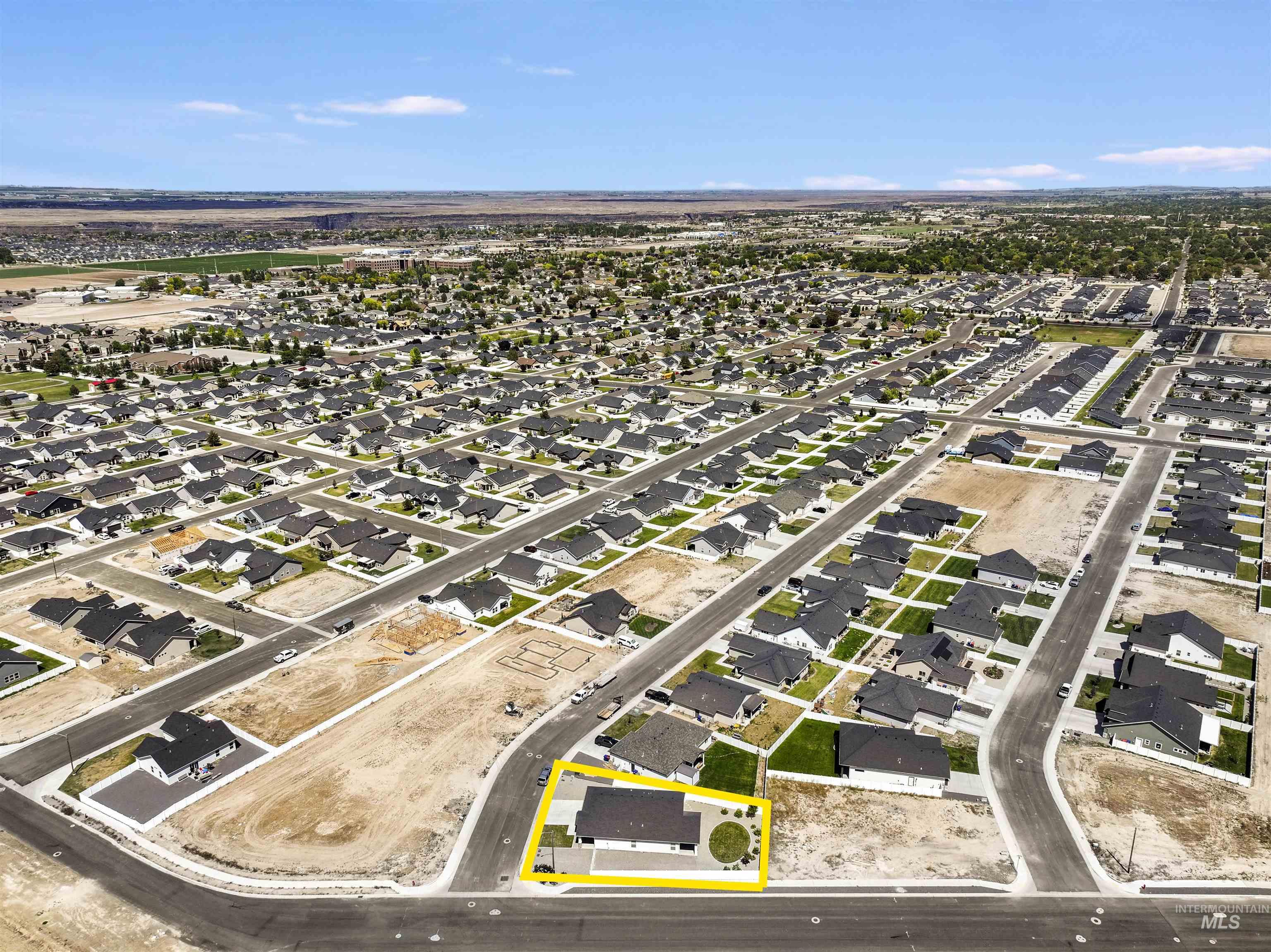 1275 Frank Henry Road, Twin Falls, Idaho 83301, 3 Bedrooms, 2 Bathrooms, Residential For Sale, Price $435,000, 98987289