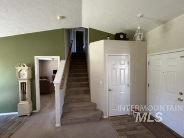 914 S Chestnut, Nampa, Idaho 83686-5990, 3 Bedrooms, 2.5 Bathrooms, Residential For Sale, Price $385,000, 98987290