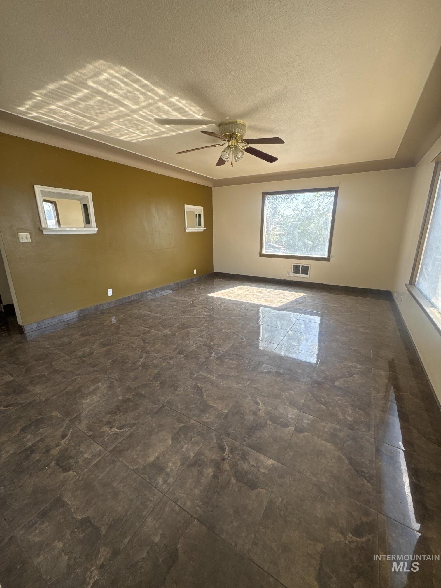 370 E 27th Street, Burley, Idaho 83318, 5 Bedrooms, 3 Bathrooms, Residential For Sale, Price $359,900, 98987291