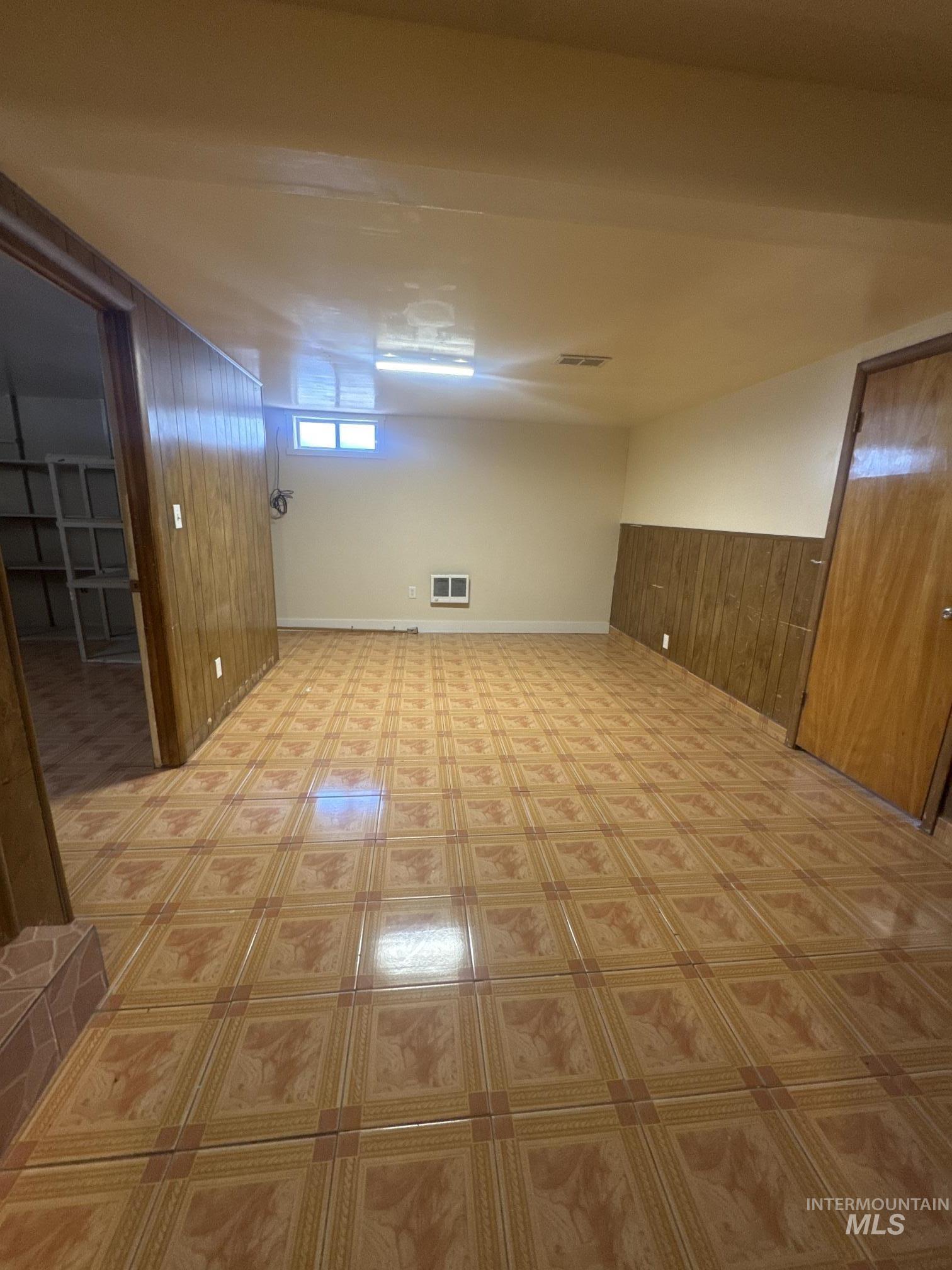 370 E 27th Street, Burley, Idaho 83318, 5 Bedrooms, 3 Bathrooms, Residential For Sale, Price $359,900, 98987291