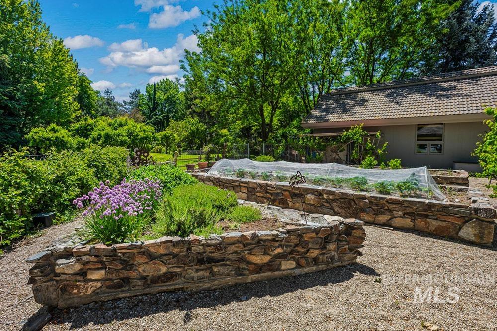 7270 N Tree Haven Pl, Meridian, Idaho 83646, 4 Bedrooms, 4.5 Bathrooms, Residential For Sale, Price $5,700,000,MLS 98987295