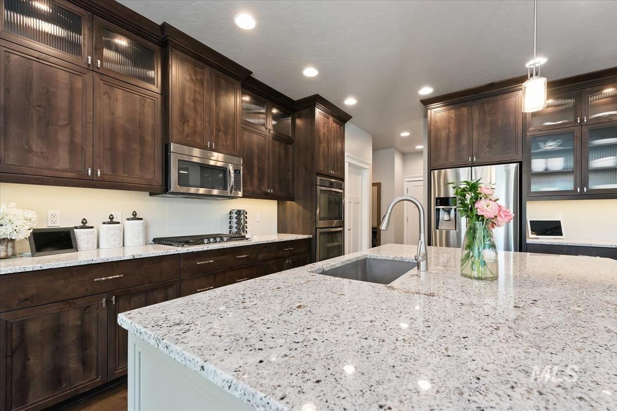 1169 W Deer Crest Dr, Meridian, Idaho 83646, 5 Bedrooms, 3 Bathrooms, Residential For Sale, Price $839,900, 98987296