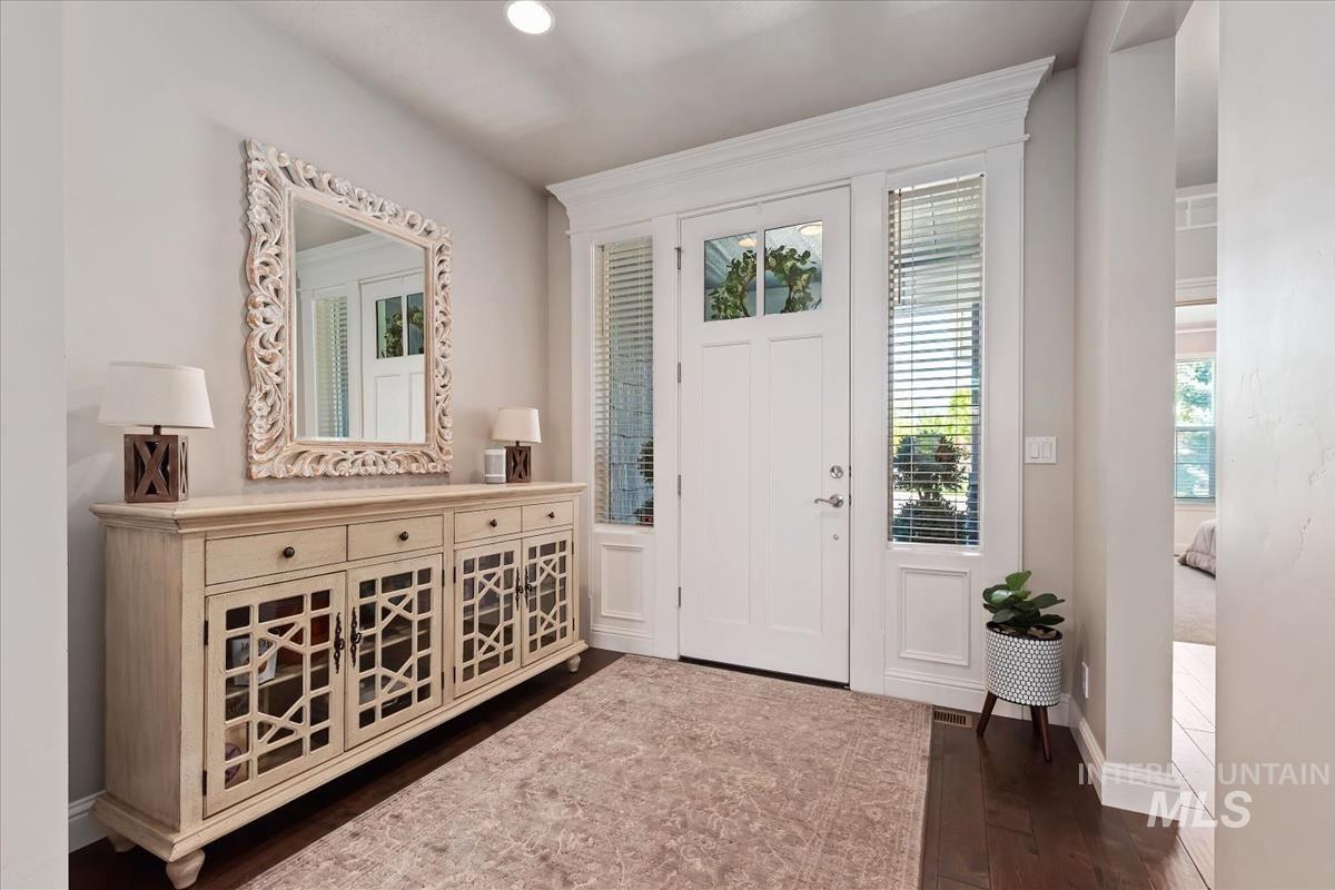1169 W Deer Crest Dr, Meridian, Idaho 83646, 5 Bedrooms, 3 Bathrooms, Residential For Sale, Price $839,900, 98987296