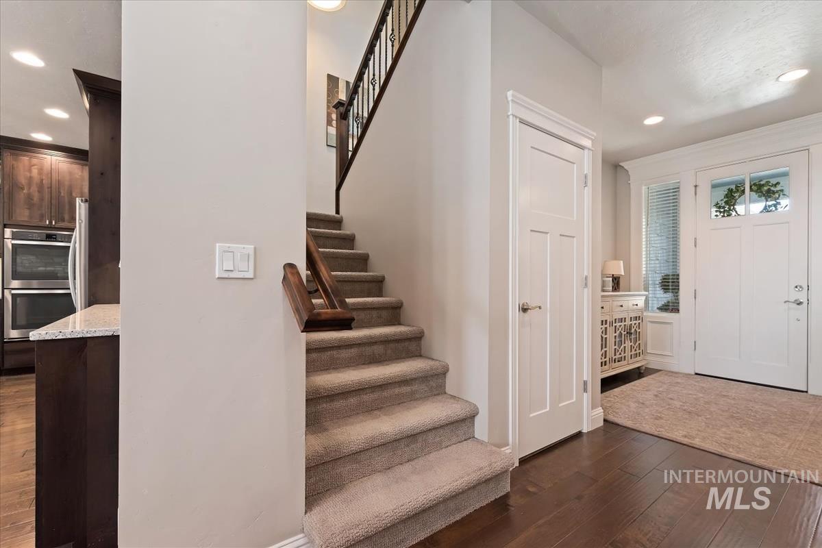 1169 W Deer Crest Dr, Meridian, Idaho 83646, 5 Bedrooms, 3 Bathrooms, Residential For Sale, Price $839,900, 98987296