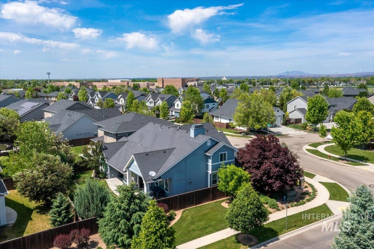 1169 W Deer Crest Dr, Meridian, Idaho 83646, 5 Bedrooms, 3 Bathrooms, Residential For Sale, Price $839,900, 98987296
