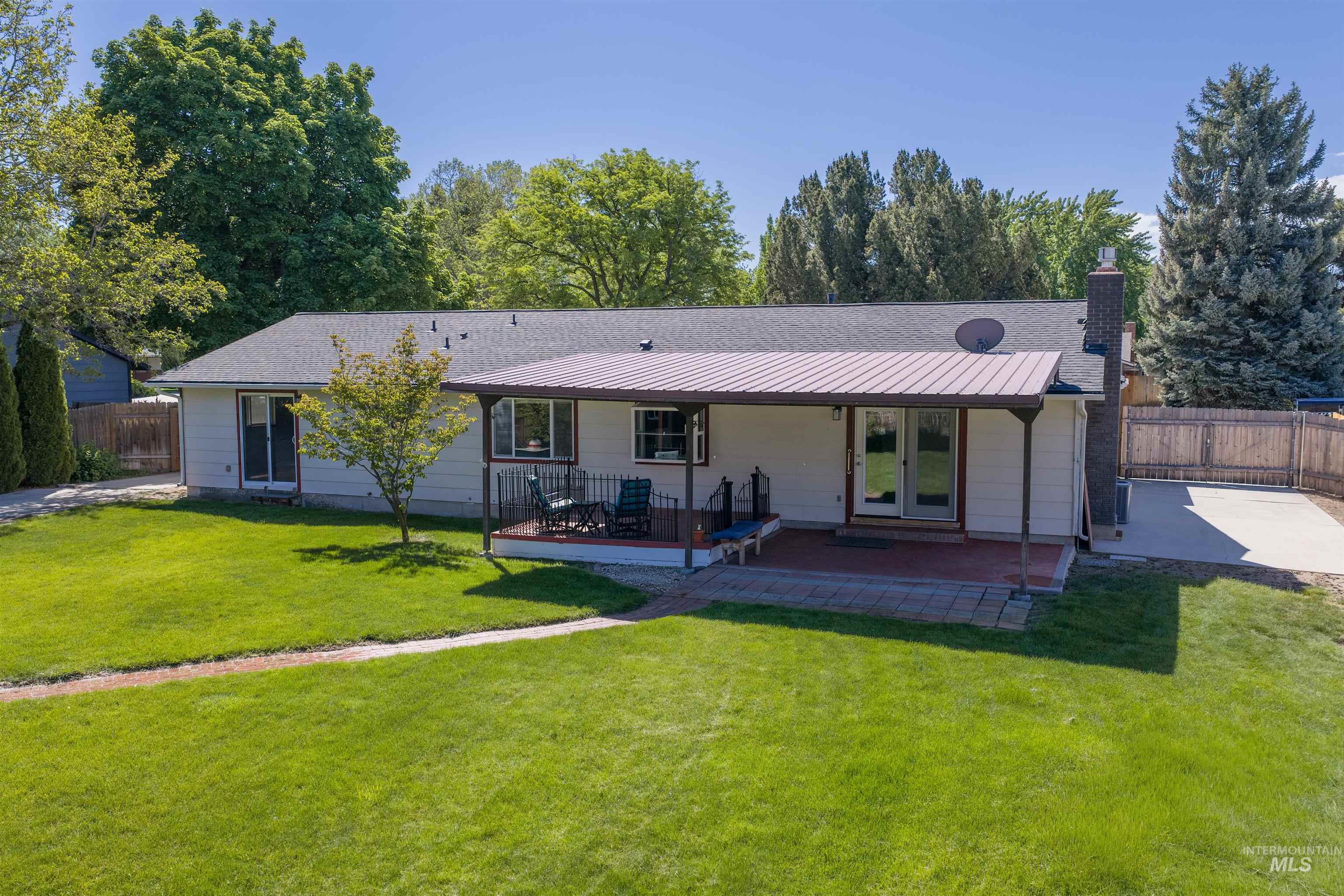 11198 W Oneida Dr, Boise, Idaho 83709, 3 Bedrooms, 2 Bathrooms, Residential For Sale, Price $550,000, 98987297