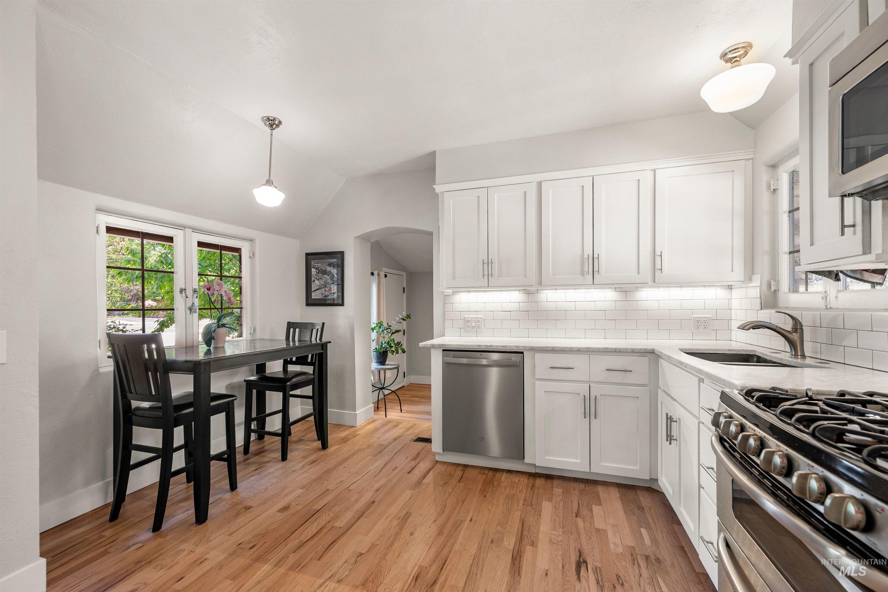 1001 S Roosevelt St., Boise, Idaho 83705, 3 Bedrooms, 3 Bathrooms, Residential For Sale, Price $674,900, 98987299