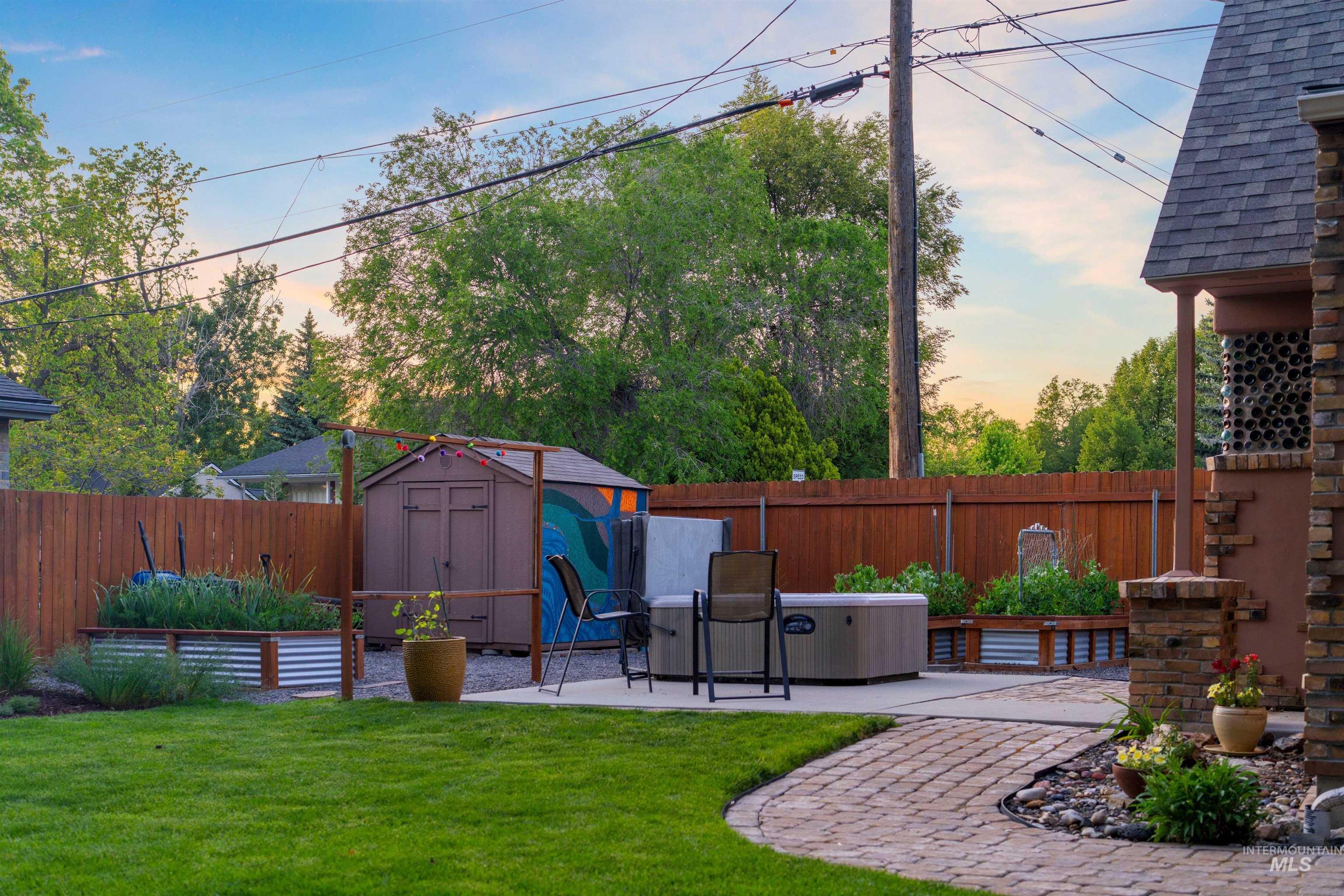 1001 S Roosevelt St., Boise, Idaho 83705, 3 Bedrooms, 3 Bathrooms, Residential For Sale, Price $674,900, 98987299