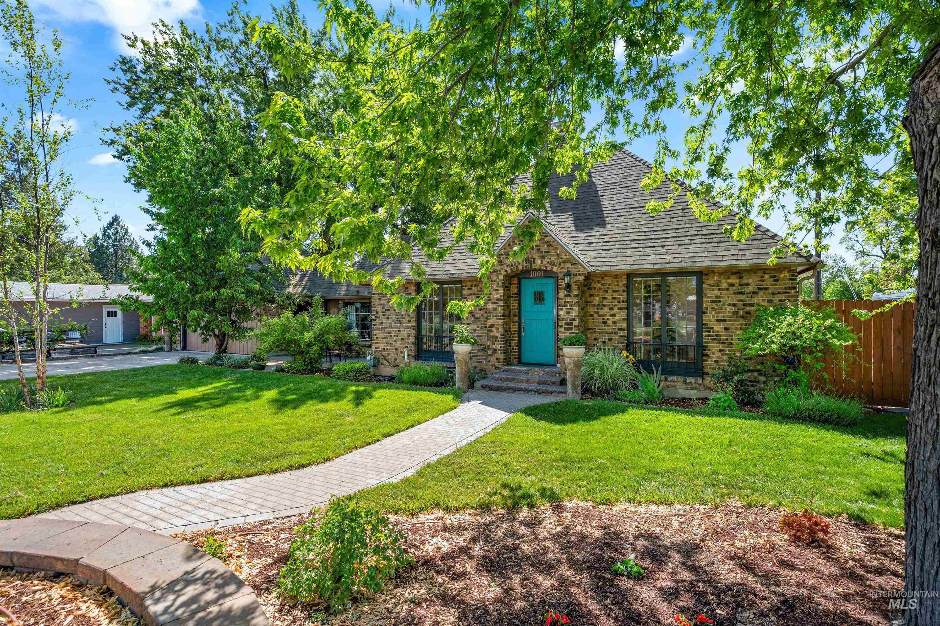 1001 S Roosevelt St., Boise, Idaho 83705, 3 Bedrooms, 3 Bathrooms, Residential For Sale, Price $674,900, 98987299