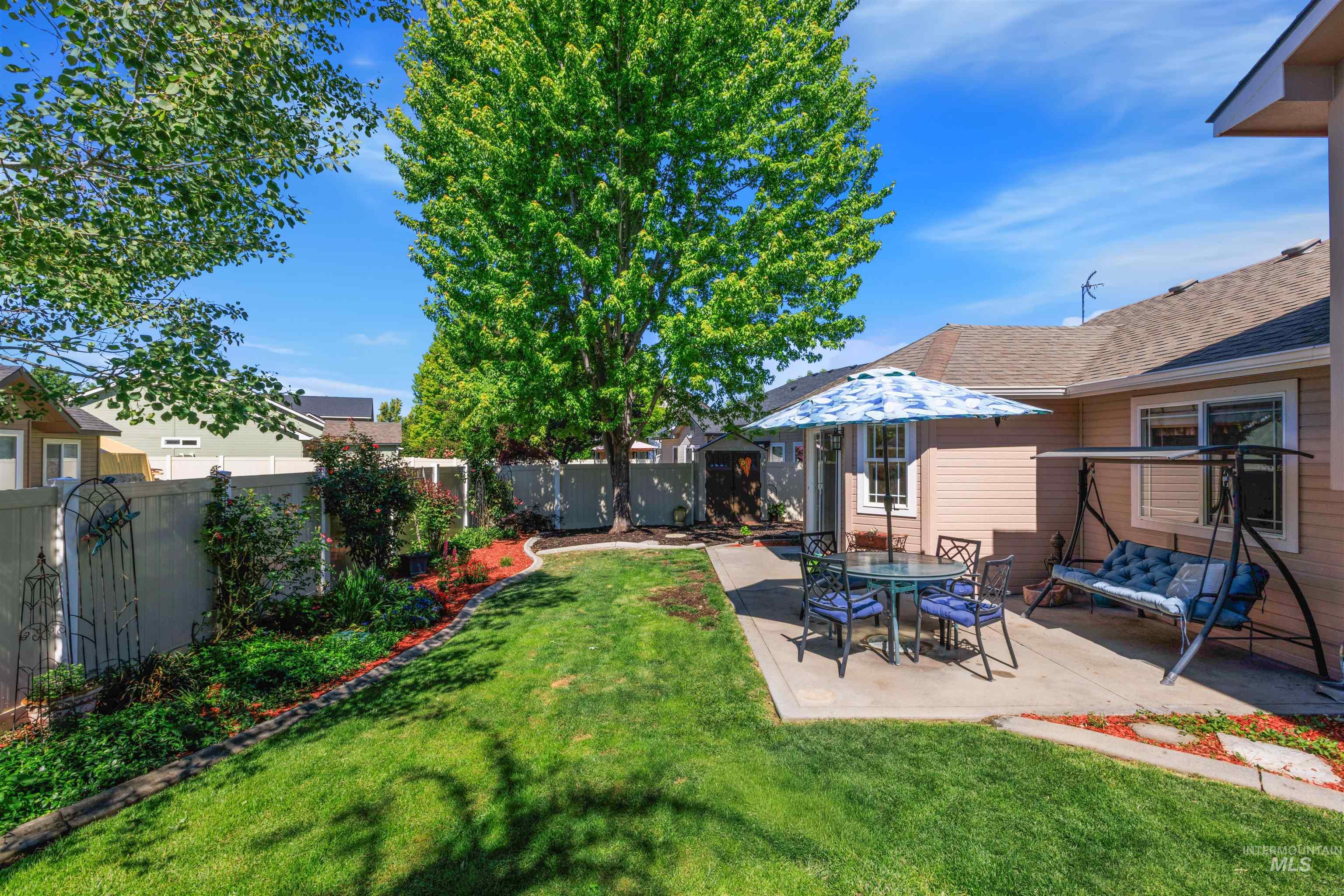4951 W Classic Dr, Meridian, Idaho 83646, 3 Bedrooms, 3 Bathrooms, Residential For Sale, Price $499,900, 98987302