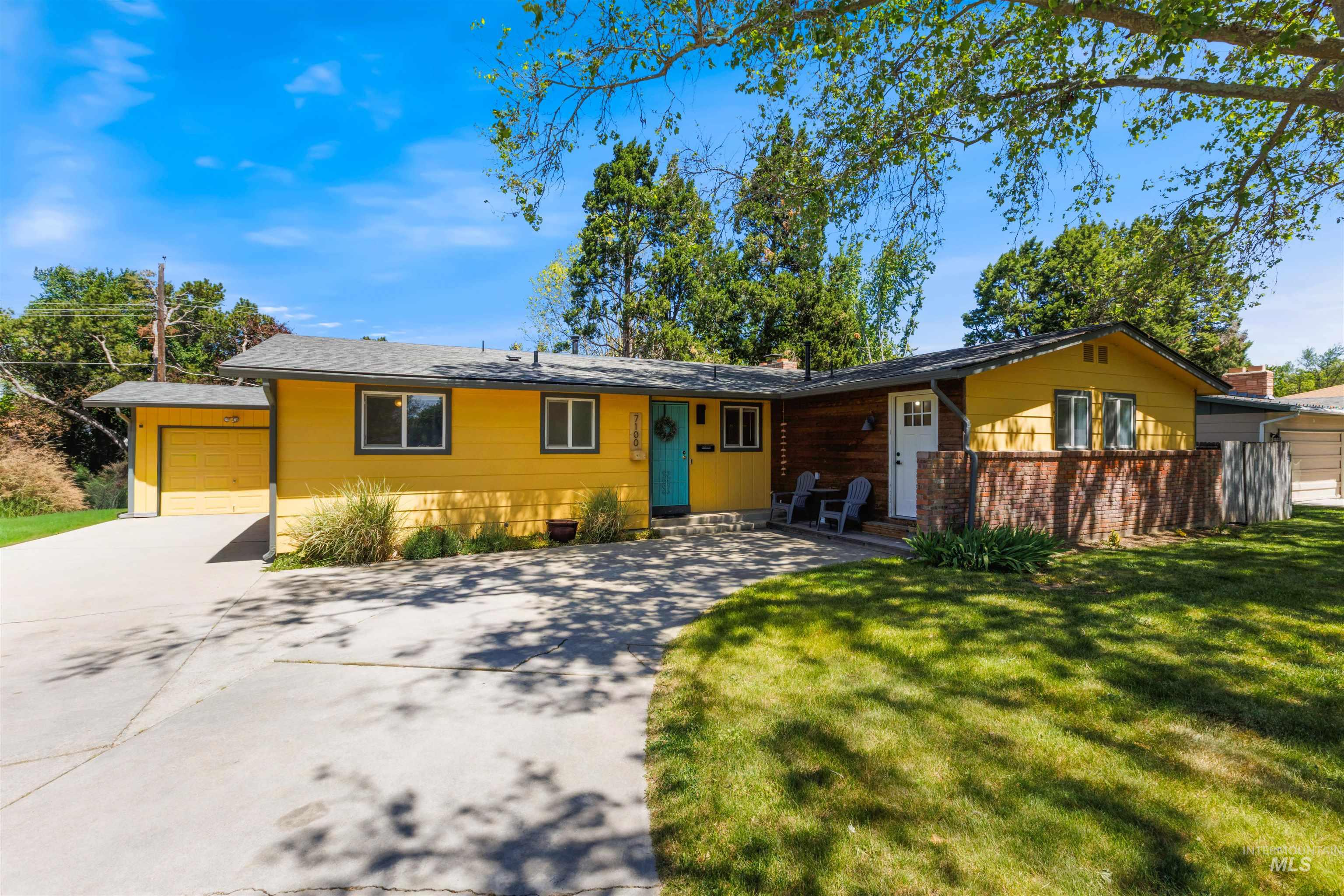 7100 W Pomona, Boise, Idaho 83704, 4 Bedrooms, 2 Bathrooms, Residential For Sale, Price $431,500, 98987303