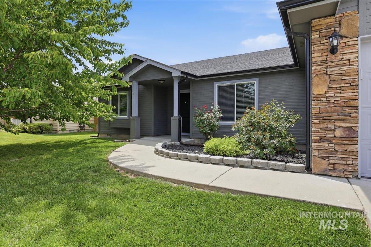 721 Chance St., Caldwell, Idaho 83605-5897, 3 Bedrooms, 2 Bathrooms, Residential For Sale, Price $415,900, 98987312