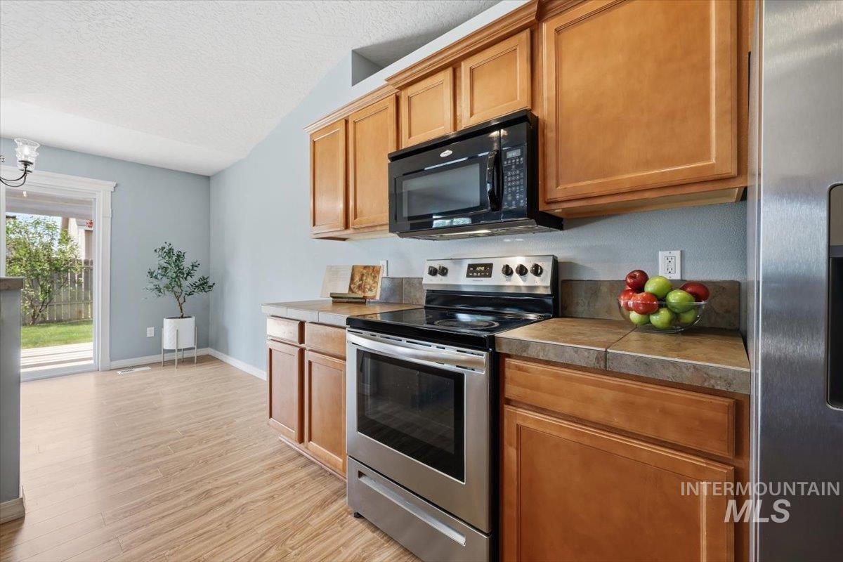 721 Chance St., Caldwell, Idaho 83605-5897, 3 Bedrooms, 2 Bathrooms, Residential For Sale, Price $415,900, 98987312