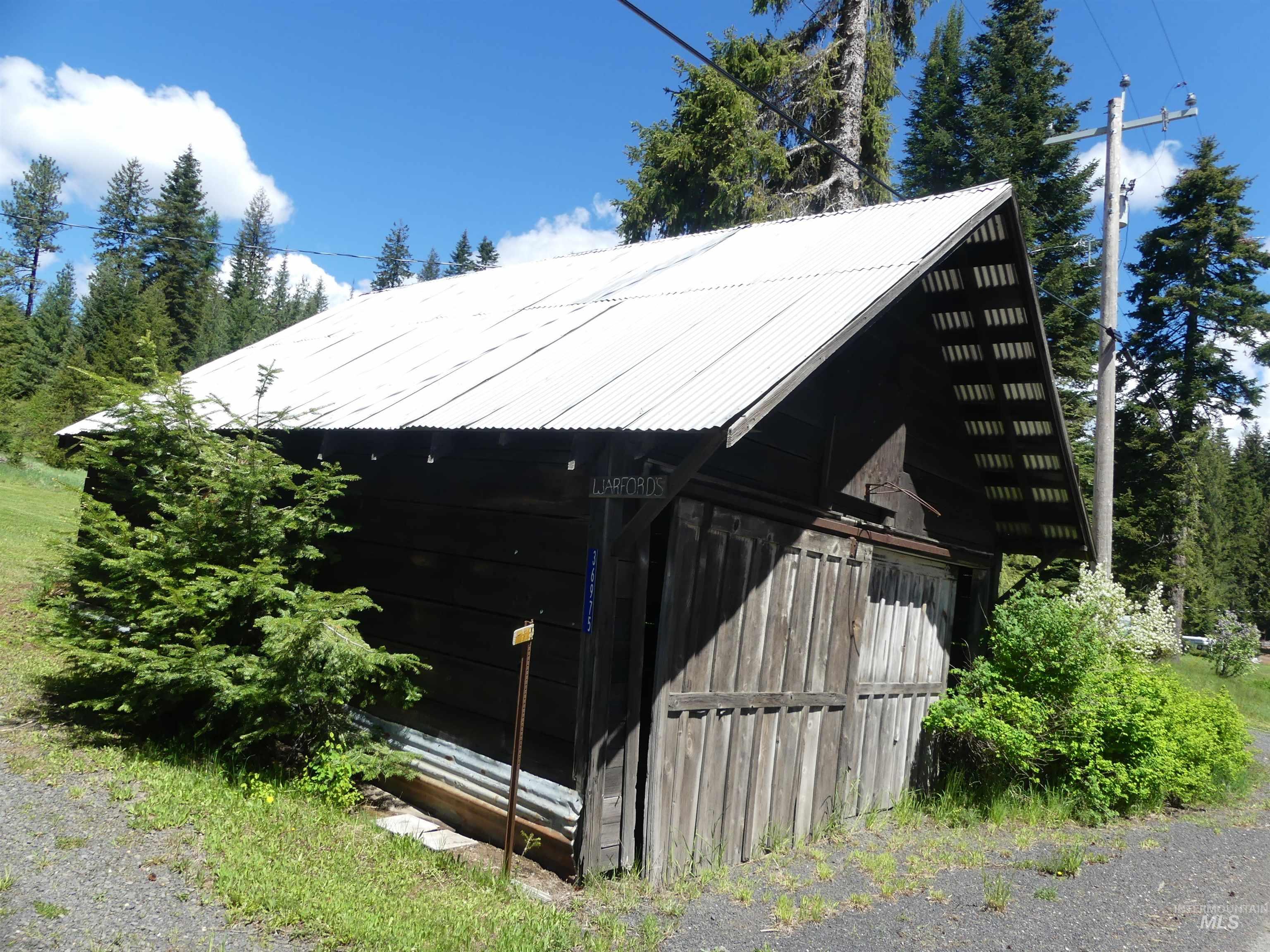 36975 Highway 11, Pierce, Idaho 83546, 4 Bedrooms, 1 Bathroom, Residential For Sale, Price $275,000, 98987316
