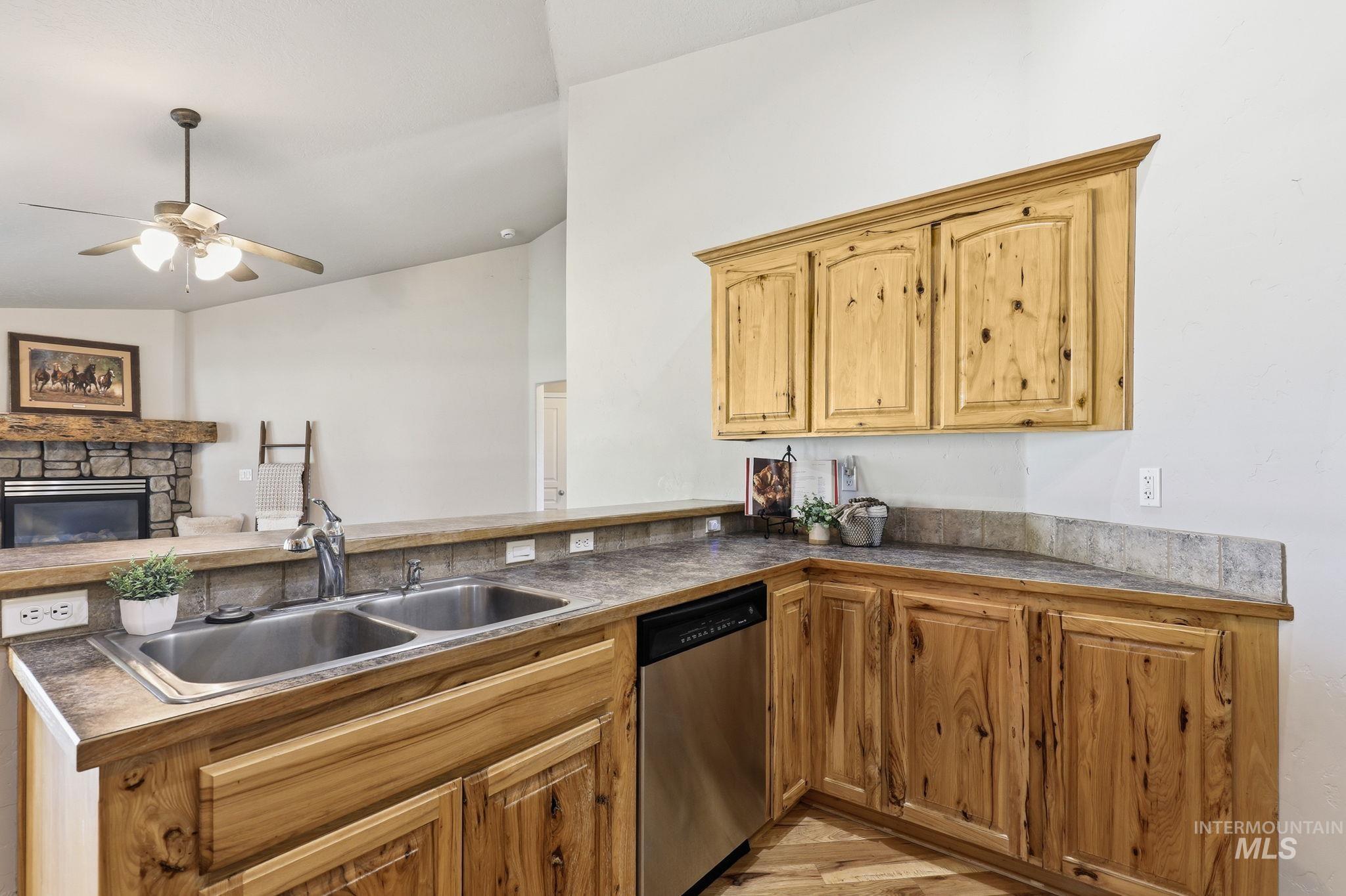 25009 Boise River Rd, Parma, Idaho 83660-7227, 3 Bedrooms, 2 Bathrooms, Residential For Sale, Price $999,975,MLS 98987317