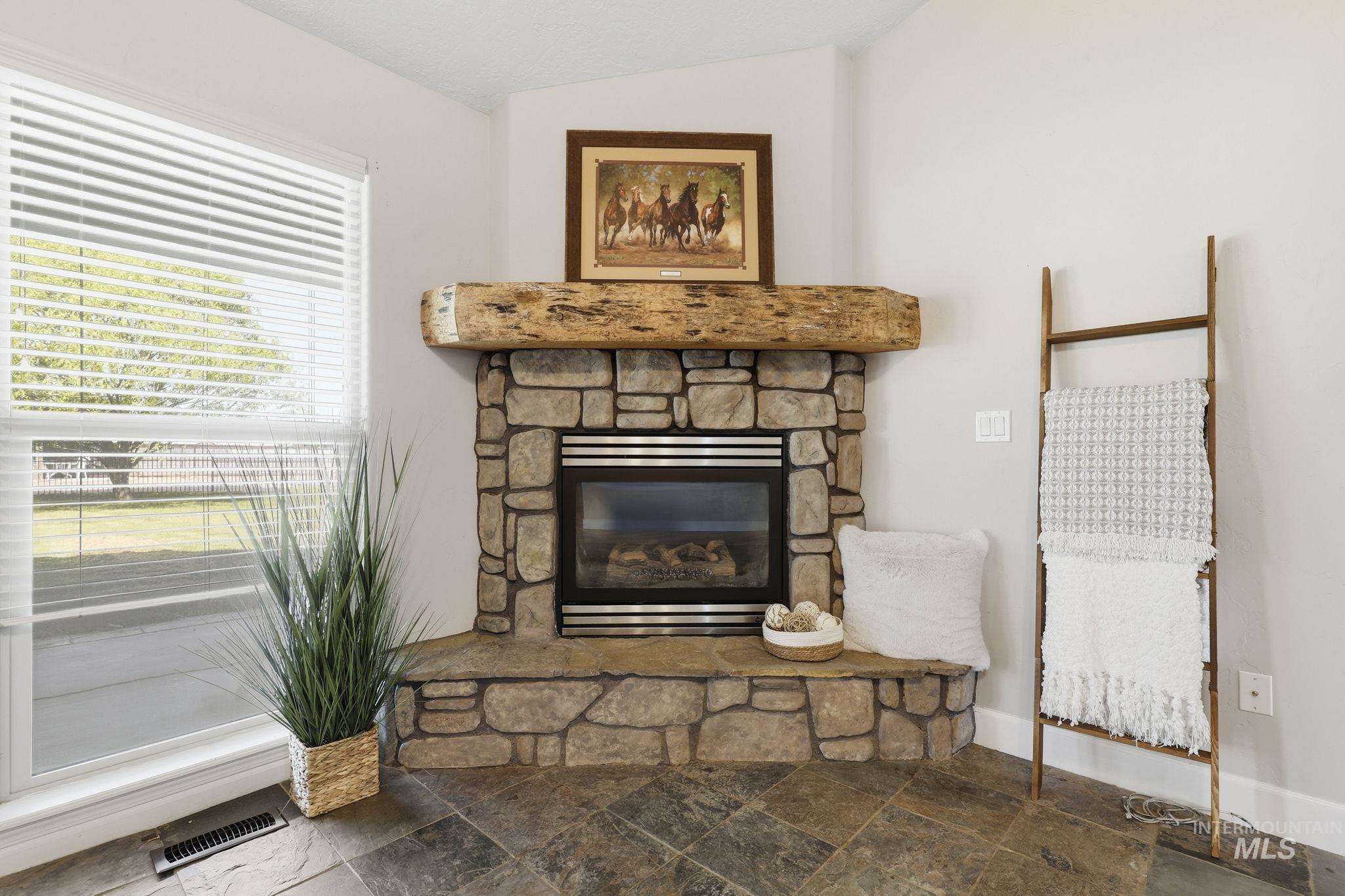 25009 Boise River Rd, Parma, Idaho 83660-7227, 3 Bedrooms, 2 Bathrooms, Residential For Sale, Price $999,975, 98987317