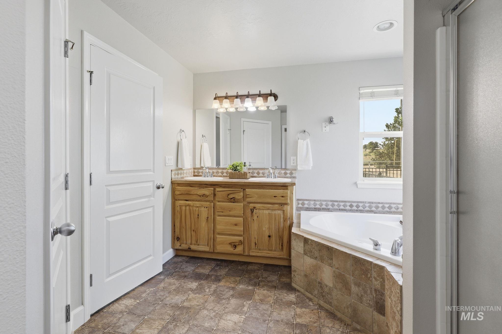 25009 Boise River Rd, Parma, Idaho 83660-7227, 3 Bedrooms, 2 Bathrooms, Residential For Sale, Price $999,975, 98987317
