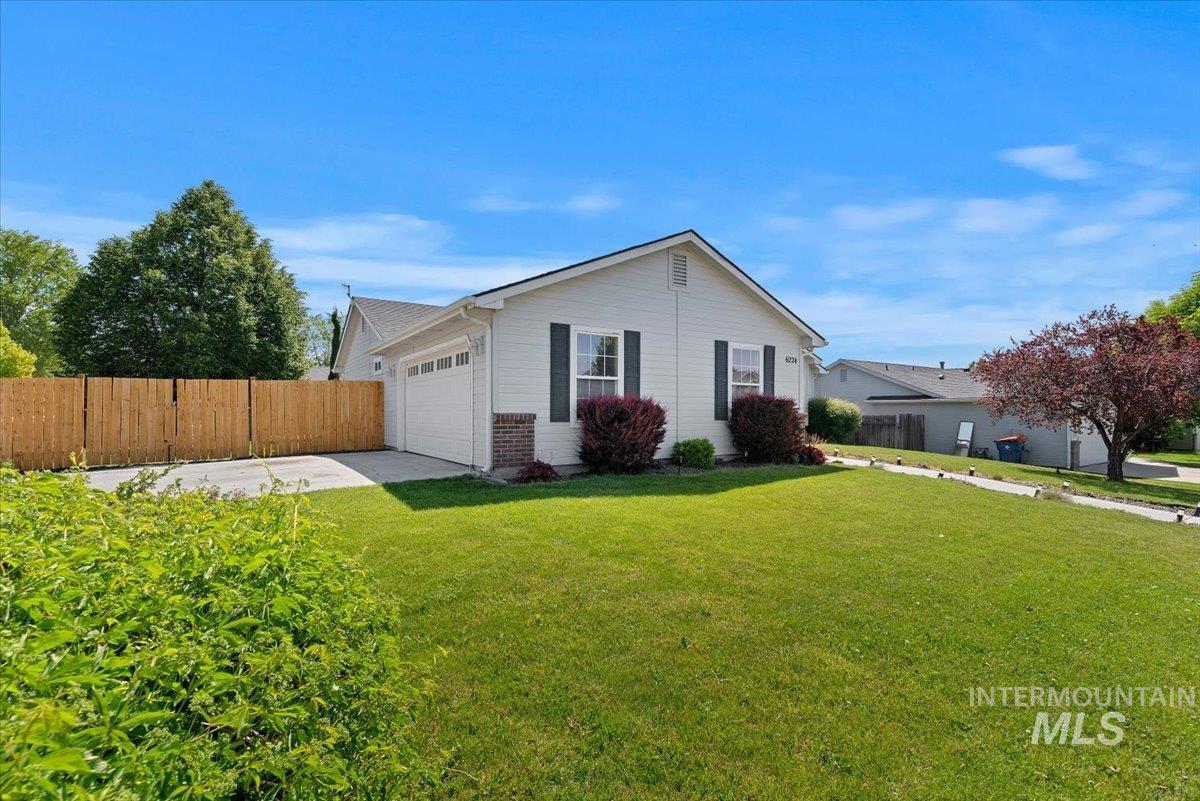 6224 S Star Struck Ave, Boise, Idaho 83709, 3 Bedrooms, 2 Bathrooms, Residential For Sale, Price $420,000, 98987318