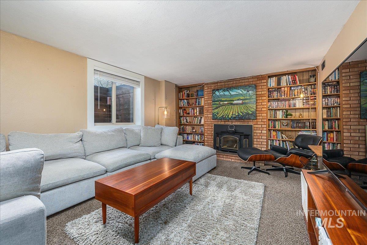 2711 N McKinney St, Boise, Idaho 83704, 4 Bedrooms, 2 Bathrooms, Residential For Sale, Price $575,000, 98987323