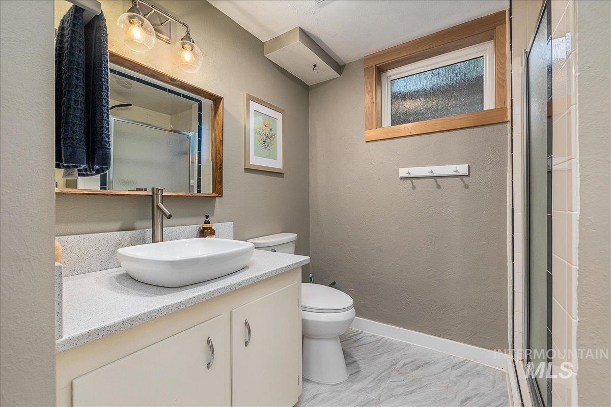 2711 N McKinney St, Boise, Idaho 83704, 4 Bedrooms, 2 Bathrooms, Residential For Sale, Price $575,000, 98987323