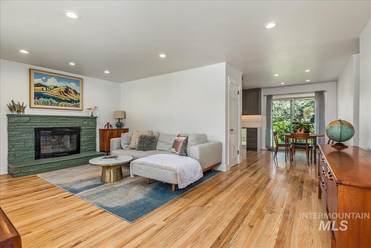 2711 N McKinney St, Boise, Idaho 83704, 4 Bedrooms, 2 Bathrooms, Residential For Sale, Price $575,000, 98987323