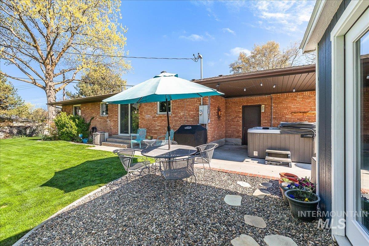 2711 N McKinney St, Boise, Idaho 83704, 4 Bedrooms, 2 Bathrooms, Residential For Sale, Price $575,000, 98987323