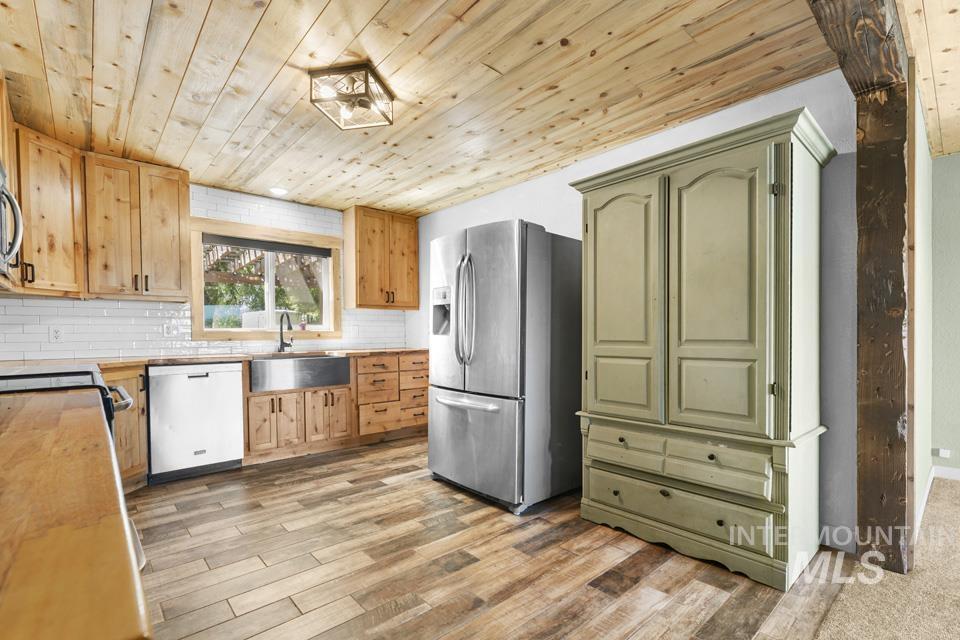 2672 Center, Payette, Idaho 83661, 2 Bedrooms, 1 Bathroom, Residential For Sale, Price $375,000, 98987325