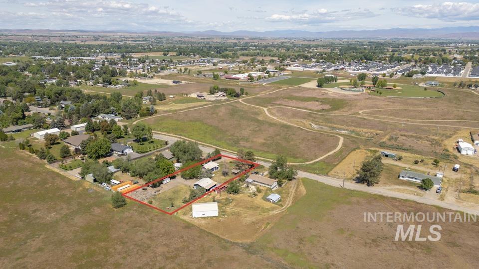 2672 Center, Payette, Idaho 83661, 2 Bedrooms, 1 Bathroom, Residential For Sale, Price $375,000, 98987325