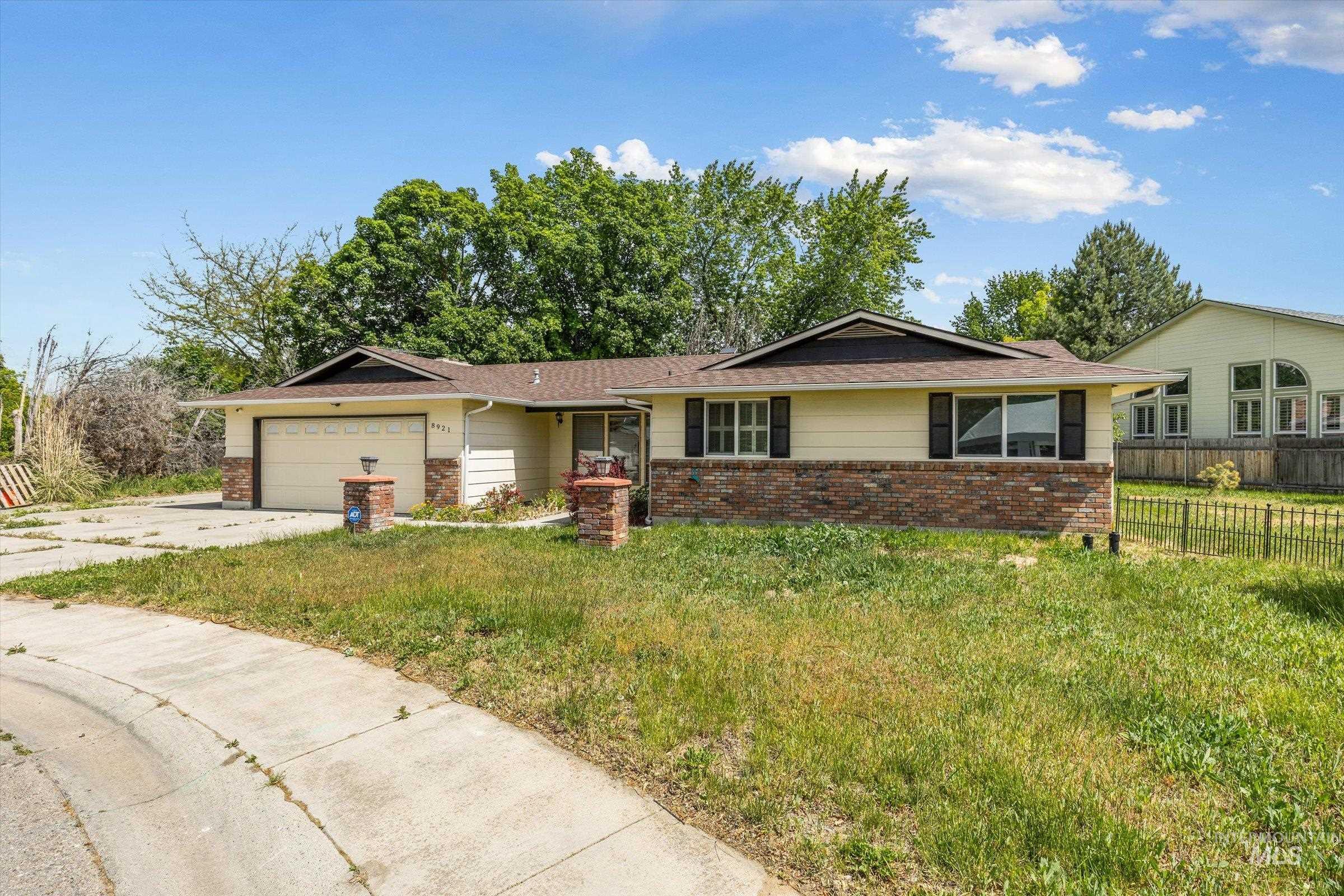 8921 W Sunflower Court, Boise, Idaho 83704, 4 Bedrooms, 2 Bathrooms, Residential For Sale, Price $470,000, 98987327