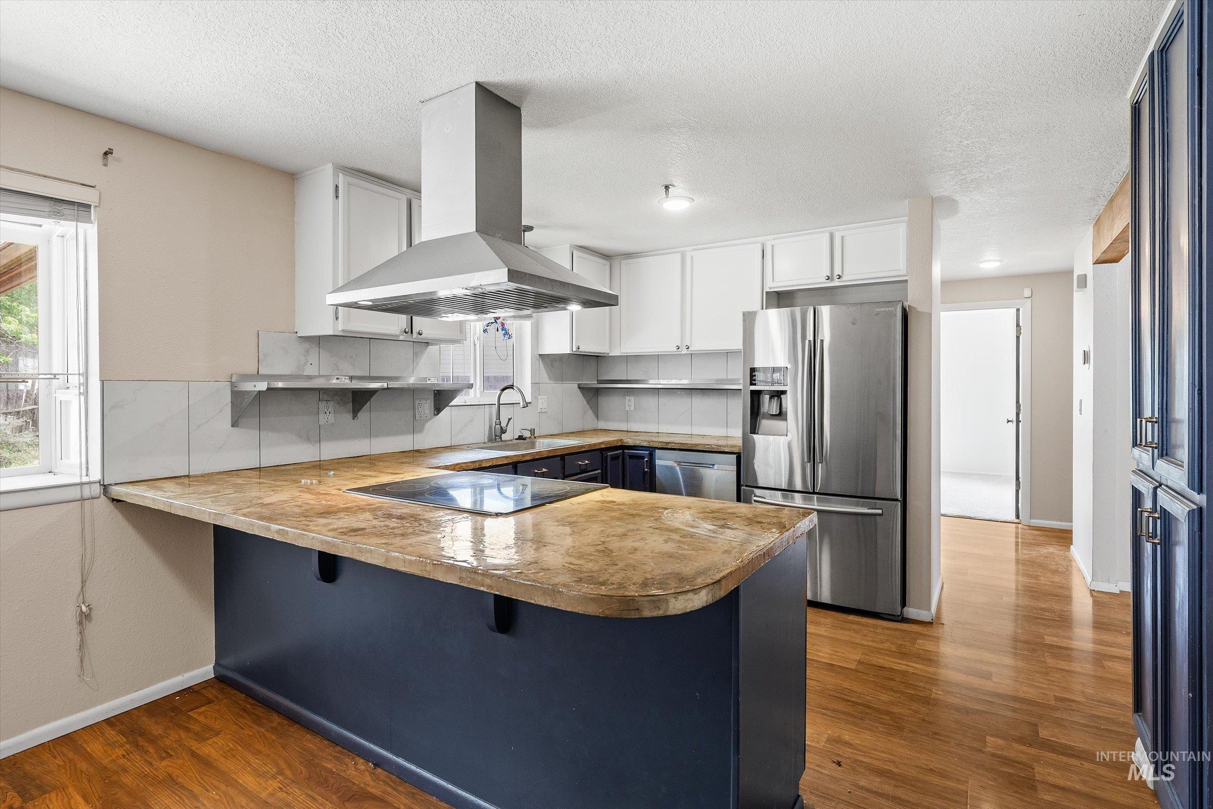 8921 W Sunflower Court, Boise, Idaho 83704, 4 Bedrooms, 2 Bathrooms, Residential For Sale, Price $470,000, 98987327