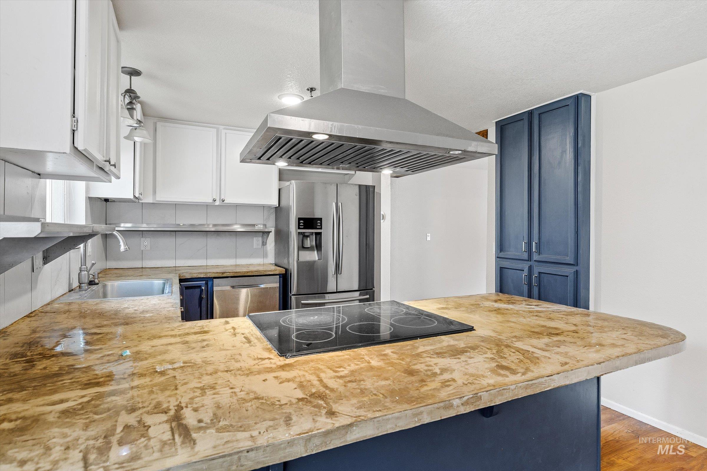 8921 W Sunflower Court, Boise, Idaho 83704, 4 Bedrooms, 2 Bathrooms, Residential For Sale, Price $470,000, 98987327