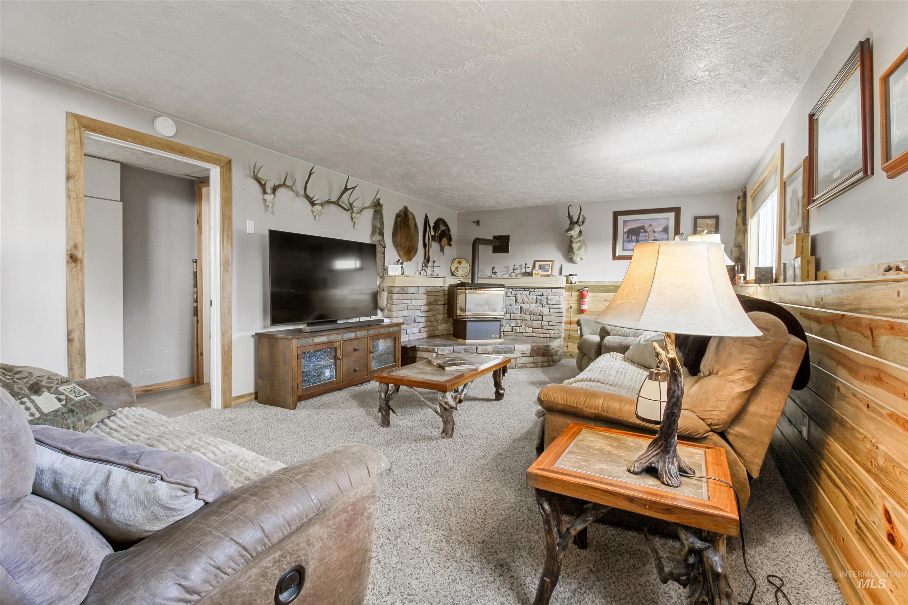 669 Primrose Dr, Paul, Idaho 83347, 4 Bedrooms, 2.5 Bathrooms, Residential For Sale, Price $385,000, 98987328