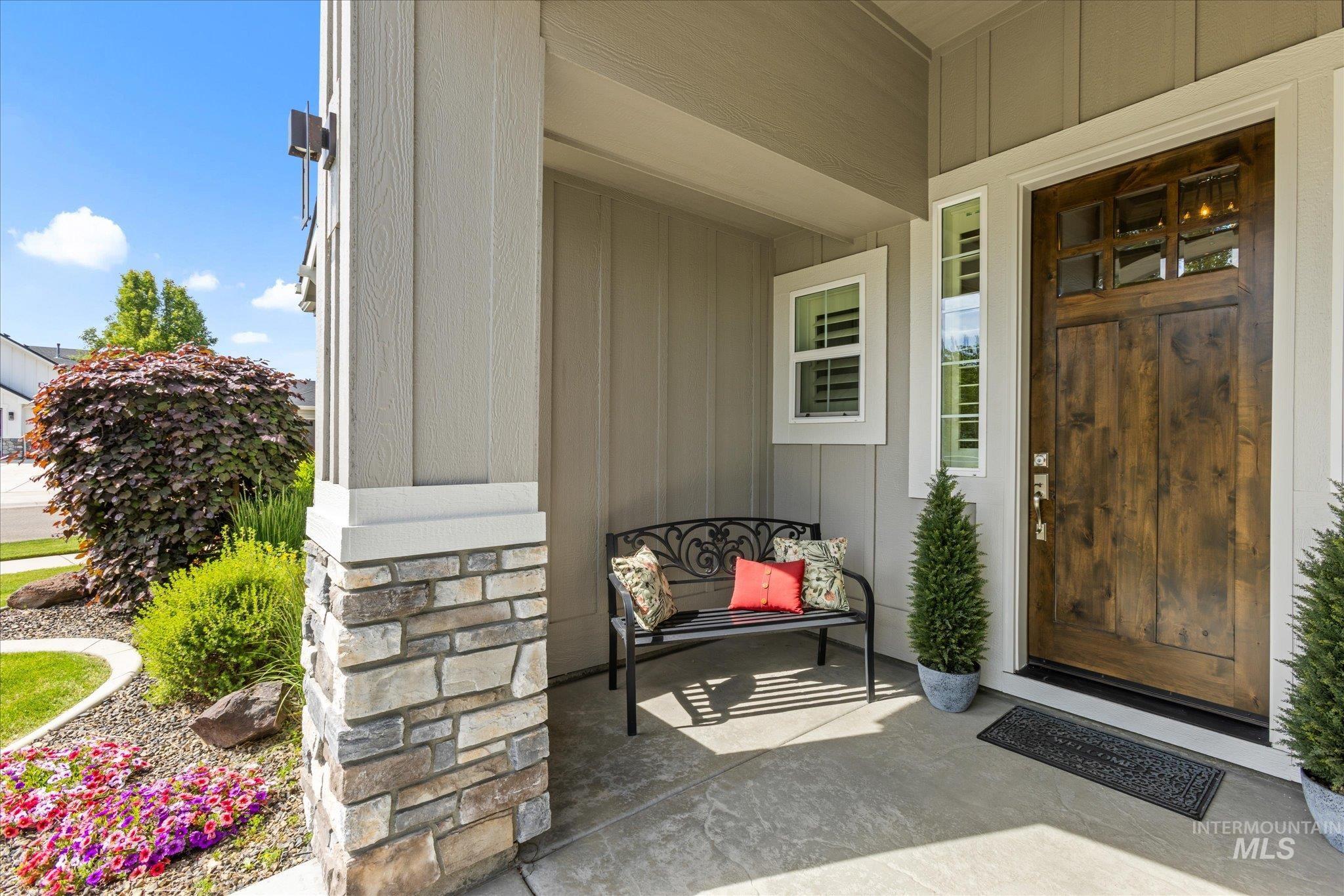 5963 N Eynsford Ave, Meridian, Idaho 83646, 3 Bedrooms, 2 Bathrooms, Residential For Sale, Price $580,000, 98987329