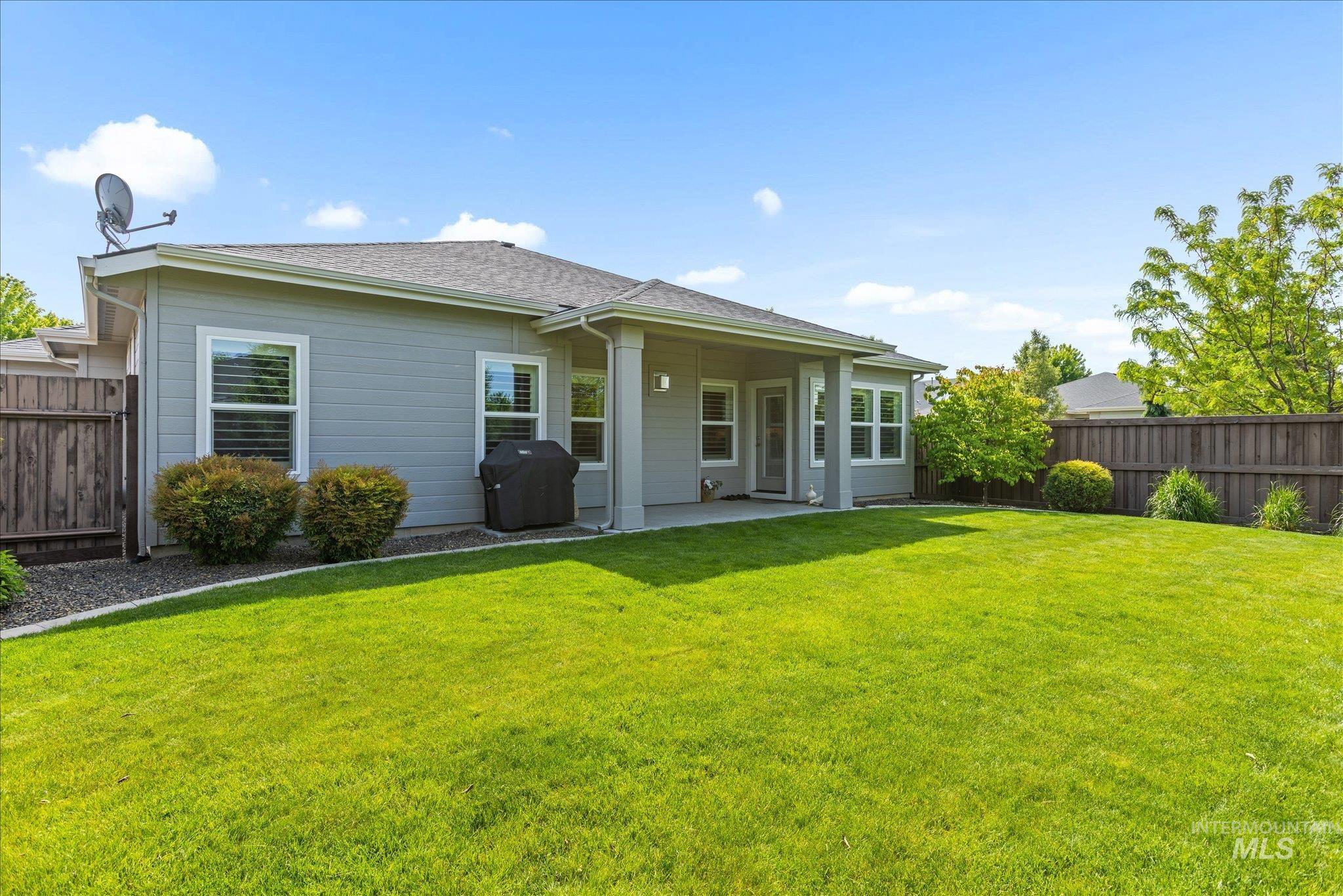 5963 N Eynsford Ave, Meridian, Idaho 83646, 3 Bedrooms, 2 Bathrooms, Residential For Sale, Price $580,000, 98987329