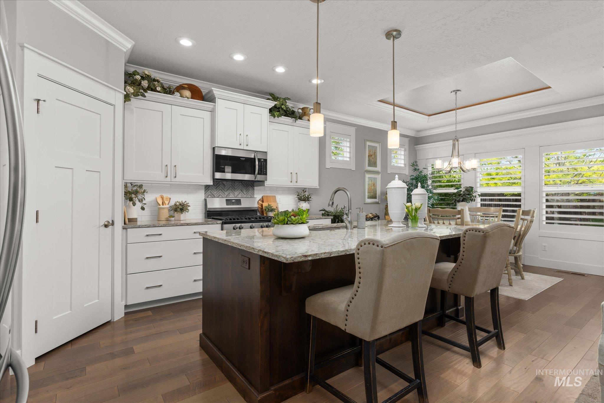 5963 N Eynsford Ave, Meridian, Idaho 83646, 3 Bedrooms, 2 Bathrooms, Residential For Sale, Price $580,000, 98987329