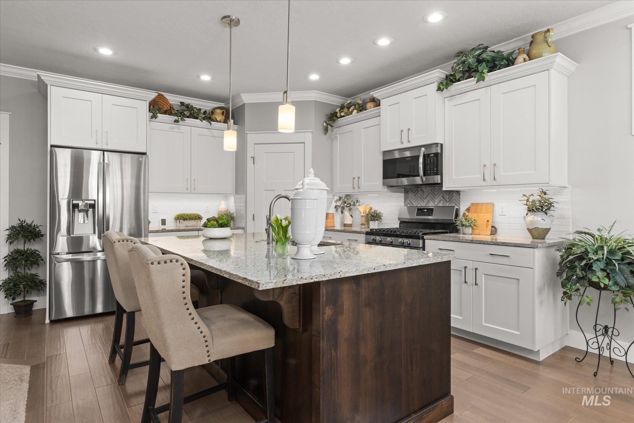 5963 N Eynsford Ave, Meridian, Idaho 83646, 3 Bedrooms, 2 Bathrooms, Residential For Sale, Price $580,000, 98987329