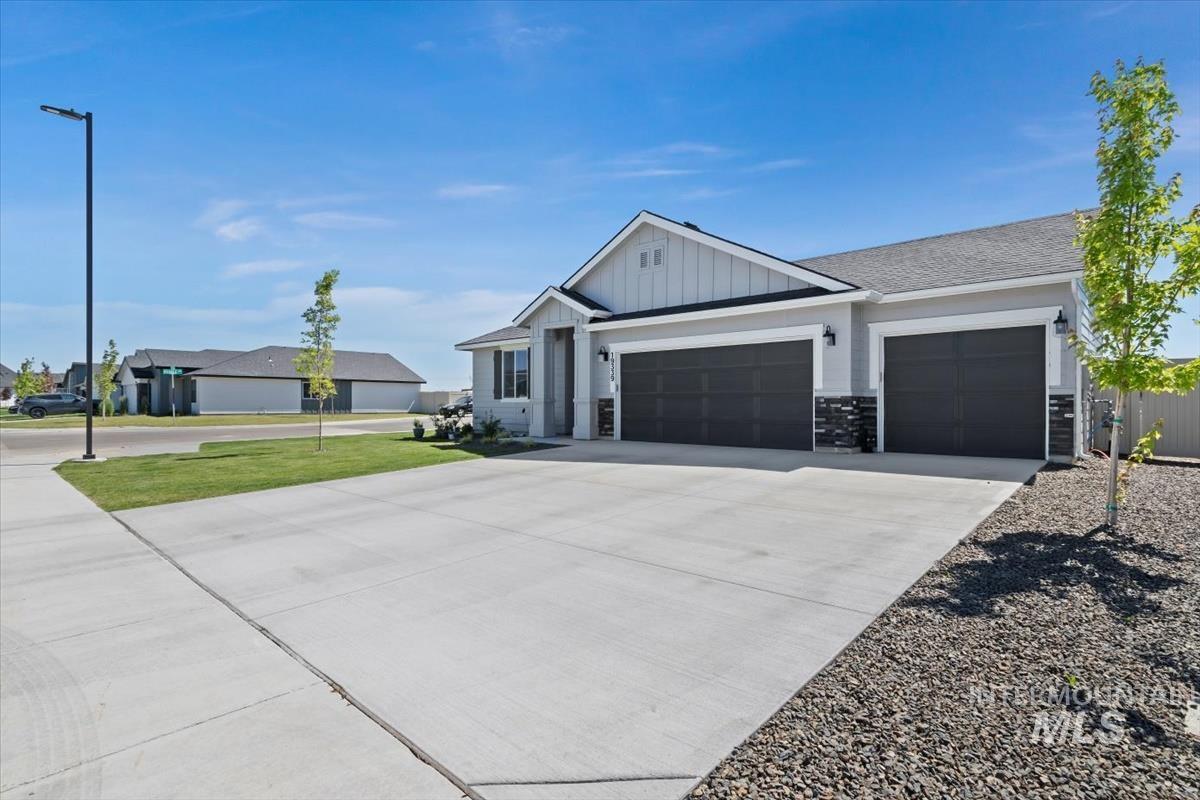 19339 Susquehanna Way, Caldwell, Idaho 83605, 4 Bedrooms, 2 Bathrooms, Residential For Sale, Price $424,900, 98987330