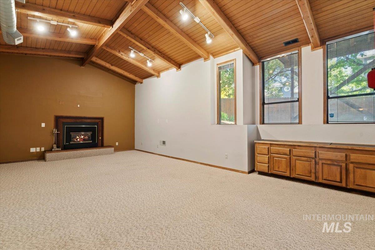 2468 E Roanoke Dr, Boise, Idaho 83712, 4 Bedrooms, 3.5 Bathrooms, Residential For Sale, Price $899,900, 98987333