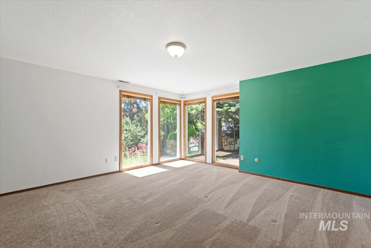 2468 E Roanoke Dr, Boise, Idaho 83712, 4 Bedrooms, 3.5 Bathrooms, Residential For Sale, Price $899,900, 98987333
