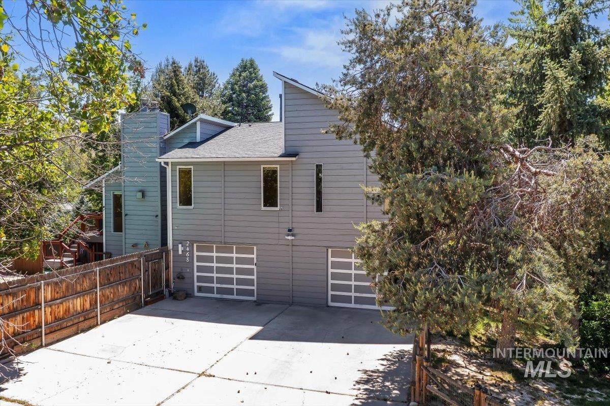 2468 E Roanoke Dr, Boise, Idaho 83712, 4 Bedrooms, 3.5 Bathrooms, Residential For Sale, Price $899,900, 98987333