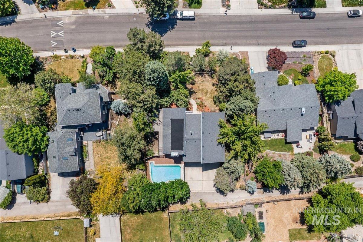 2468 E Roanoke Dr, Boise, Idaho 83712, 4 Bedrooms, 3.5 Bathrooms, Residential For Sale, Price $899,900, 98987333
