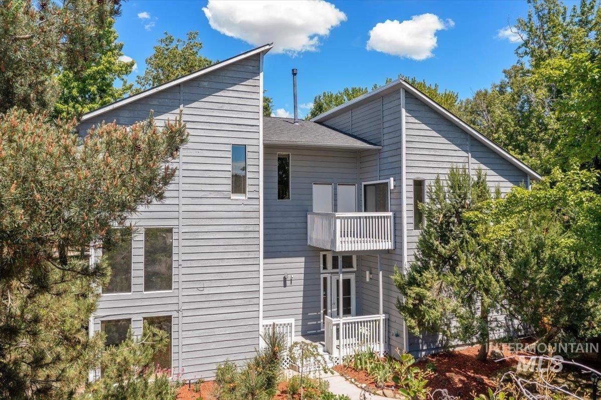 2468 E Roanoke Dr, Boise, Idaho 83712, 4 Bedrooms, 3.5 Bathrooms, Residential For Sale, Price $899,900, 98987333