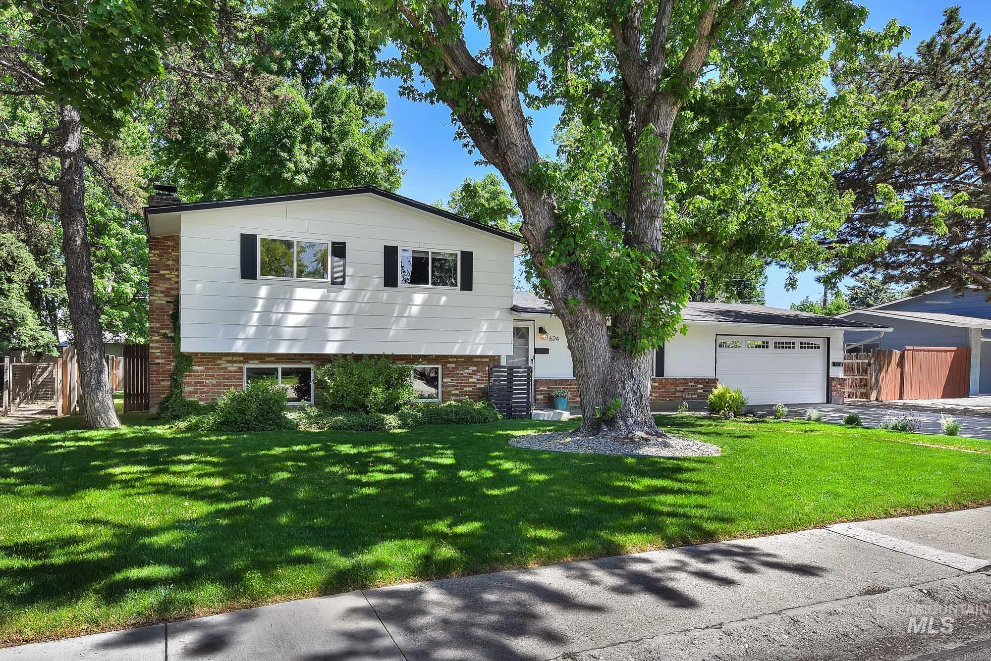 624 S Lawrence Ave, Boise, Idaho 83709, 6 Bedrooms, 3 Bathrooms, Residential For Sale, Price $614,500, 98987335