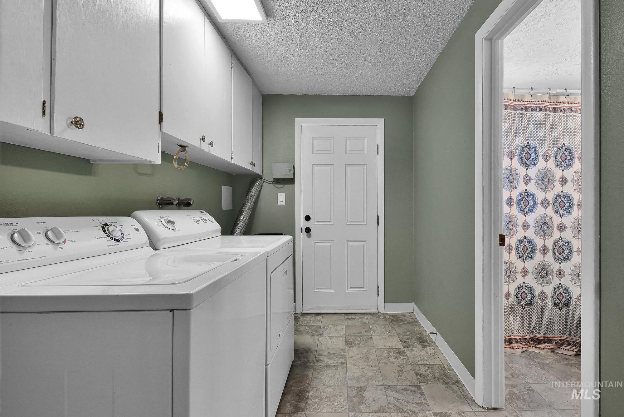 624 S Lawrence Ave, Boise, Idaho 83709, 6 Bedrooms, 3 Bathrooms, Residential For Sale, Price $614,500, 98987335